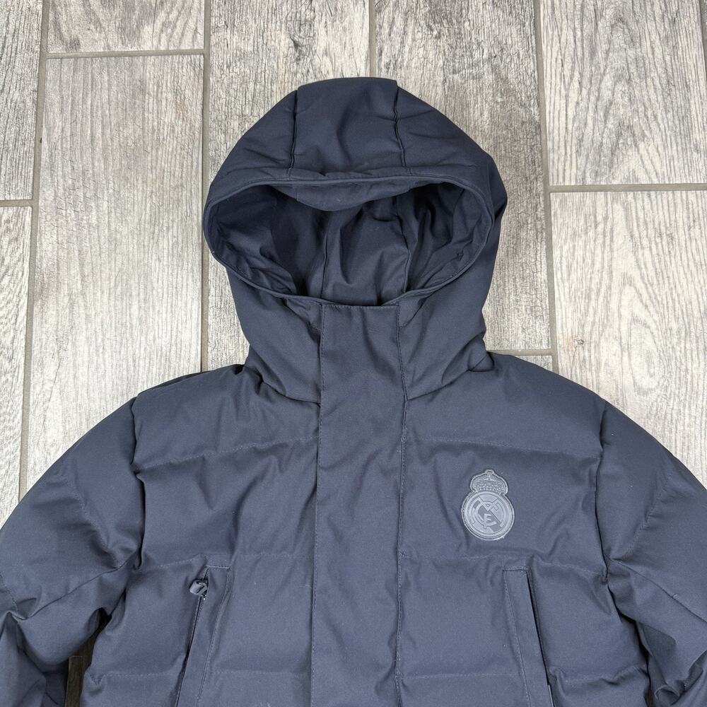 Real Madrid Official Kids Outerwear Long Padded Parka Coat Navy Blue Size 9/10 - Picture 2 of 14
